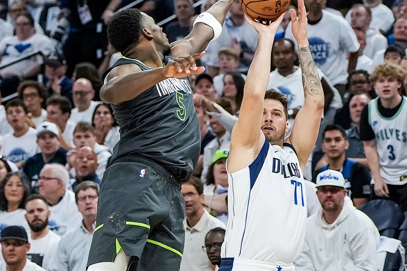 包含冲刺阶段布鲁克林篮网遗憾出局——NBA总决赛节点到来，压力陡增，数据趋势出现新变化的词条