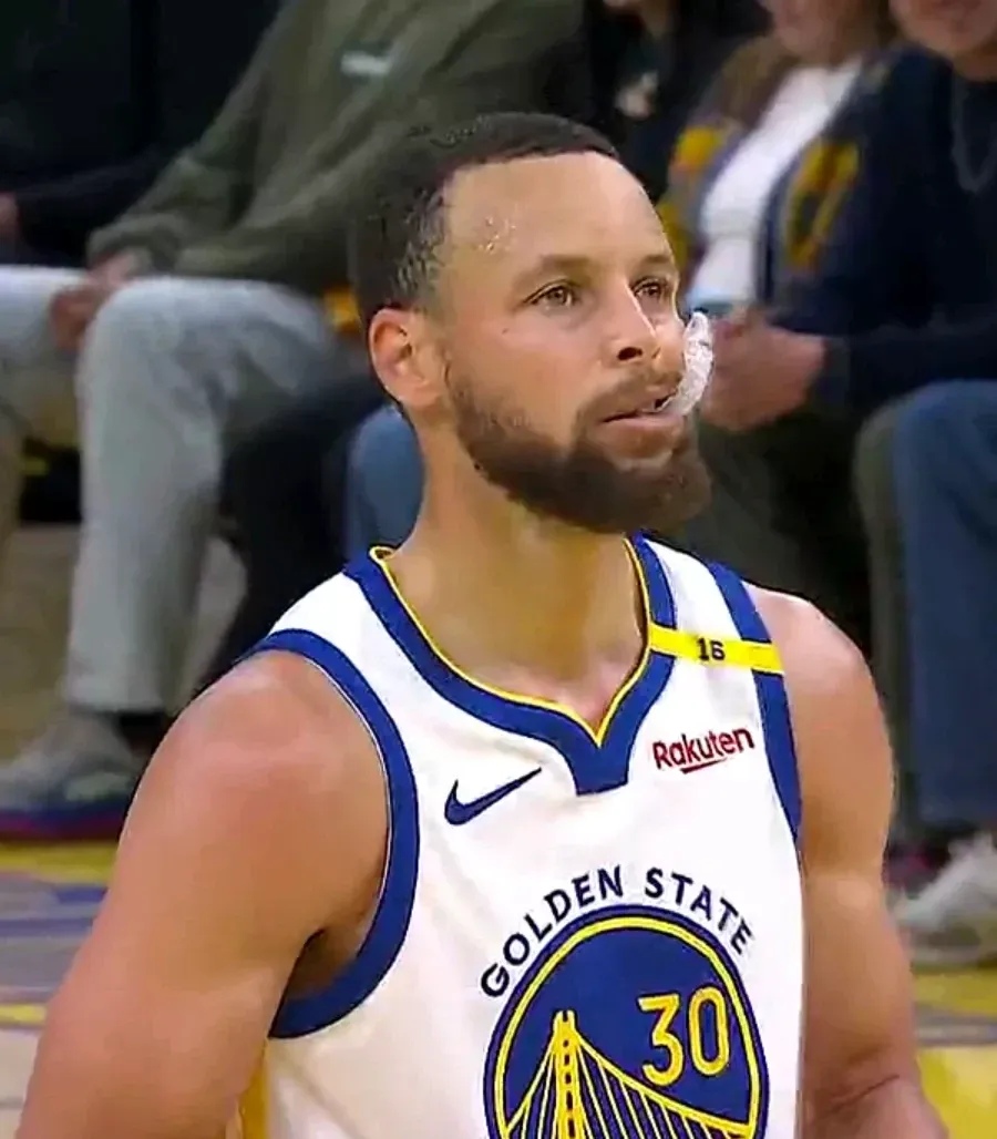 包含赛前金州勇士队长鼓劲——英超节点到来，底气十足，身体对抗强度拉满的词条